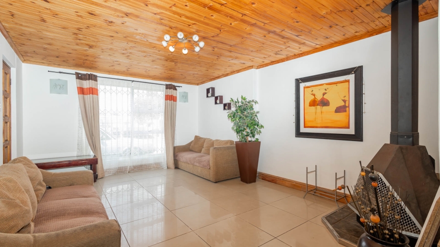 3 Bedroom Property for Sale in Heideveld Western Cape